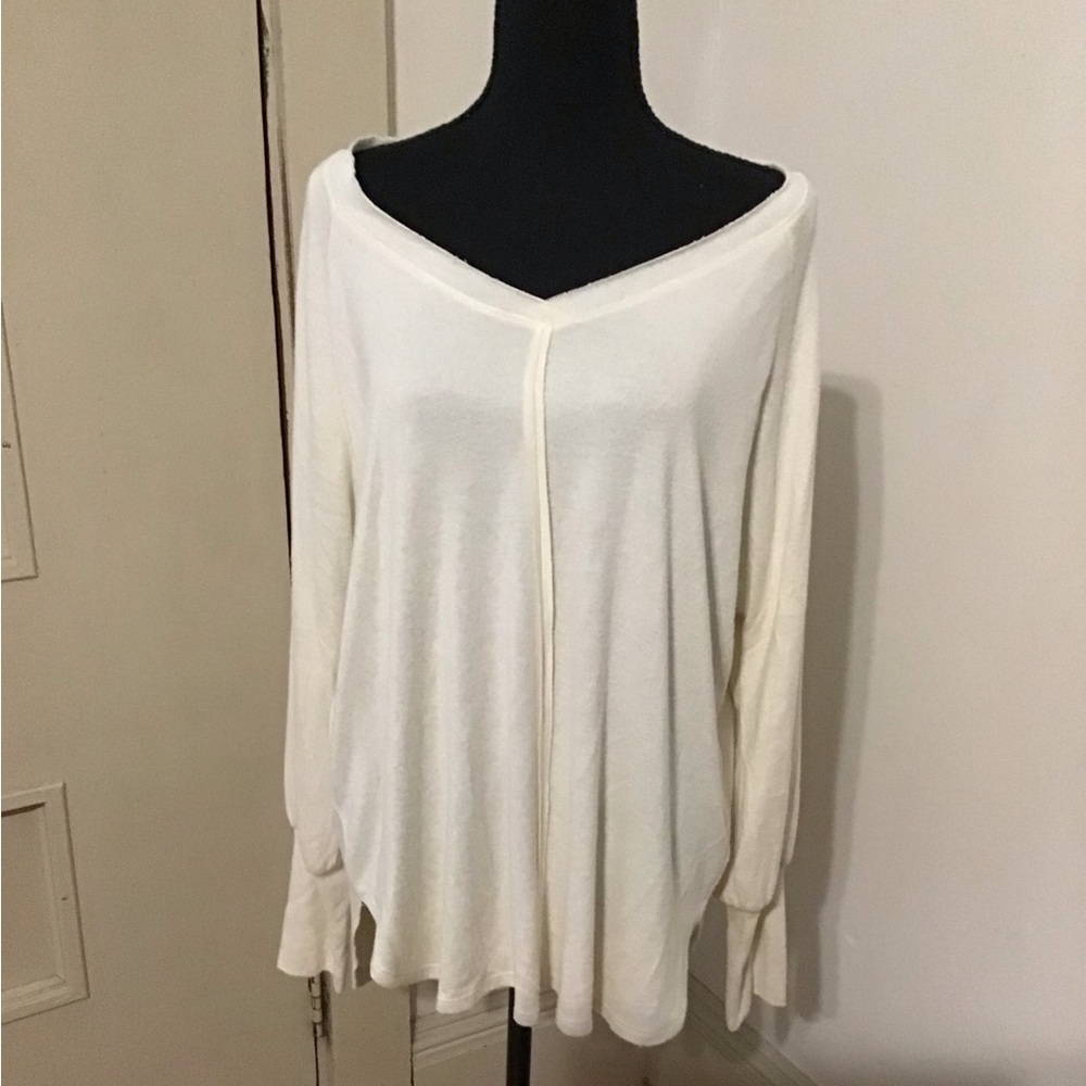 Knox Rose Cream V-Neck Blouse